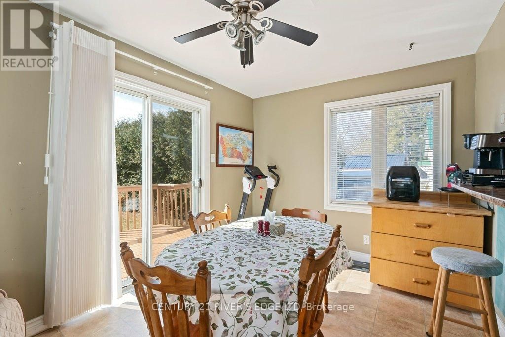 453 MAY STREET Image 17