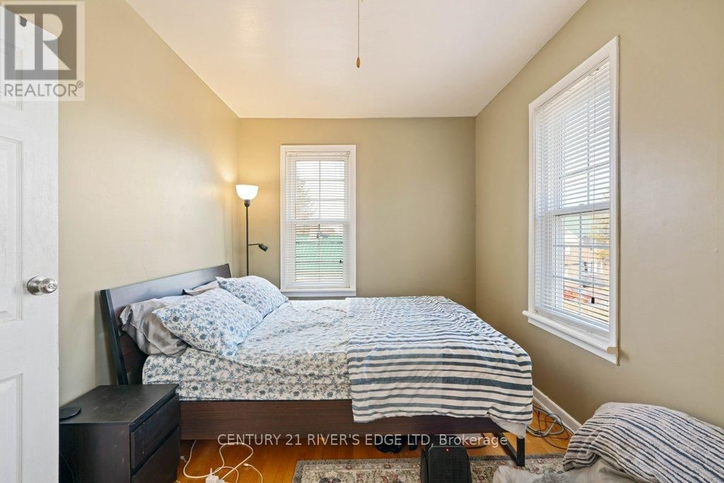 453 MAY STREET Image 20