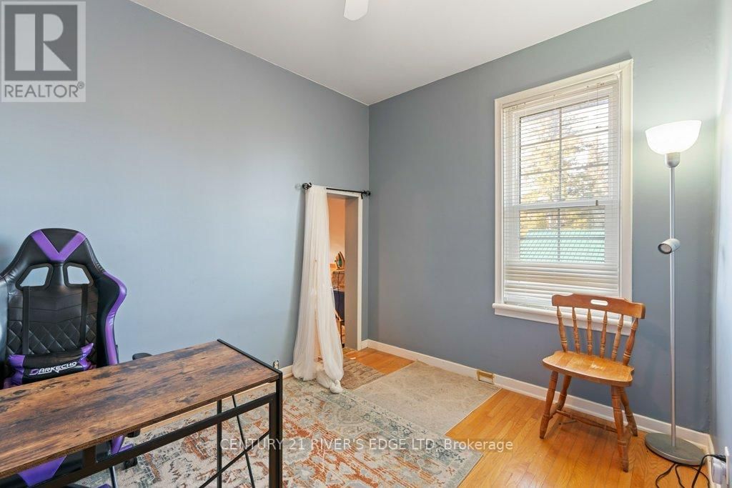 453 MAY STREET Image 26