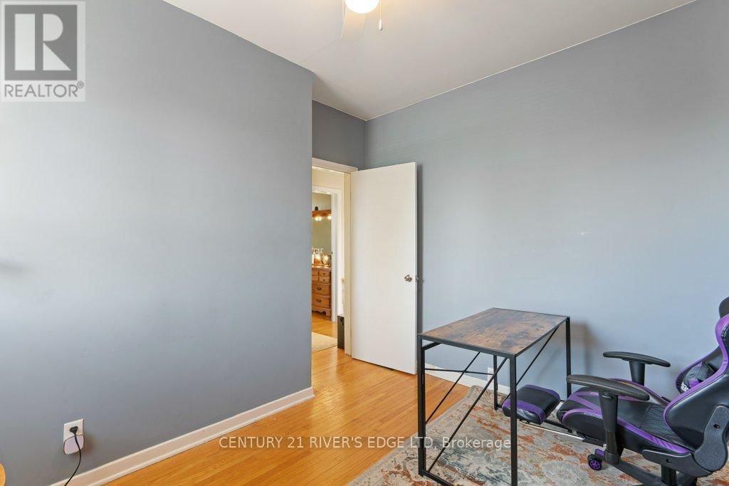 453 MAY STREET Image 27