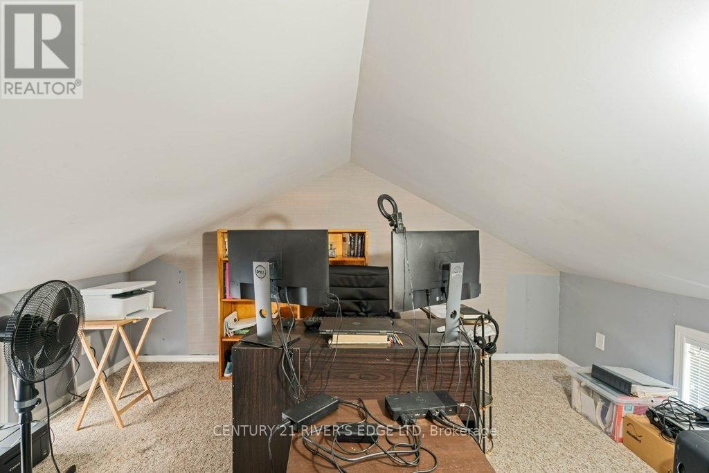 453 MAY STREET Image 30
