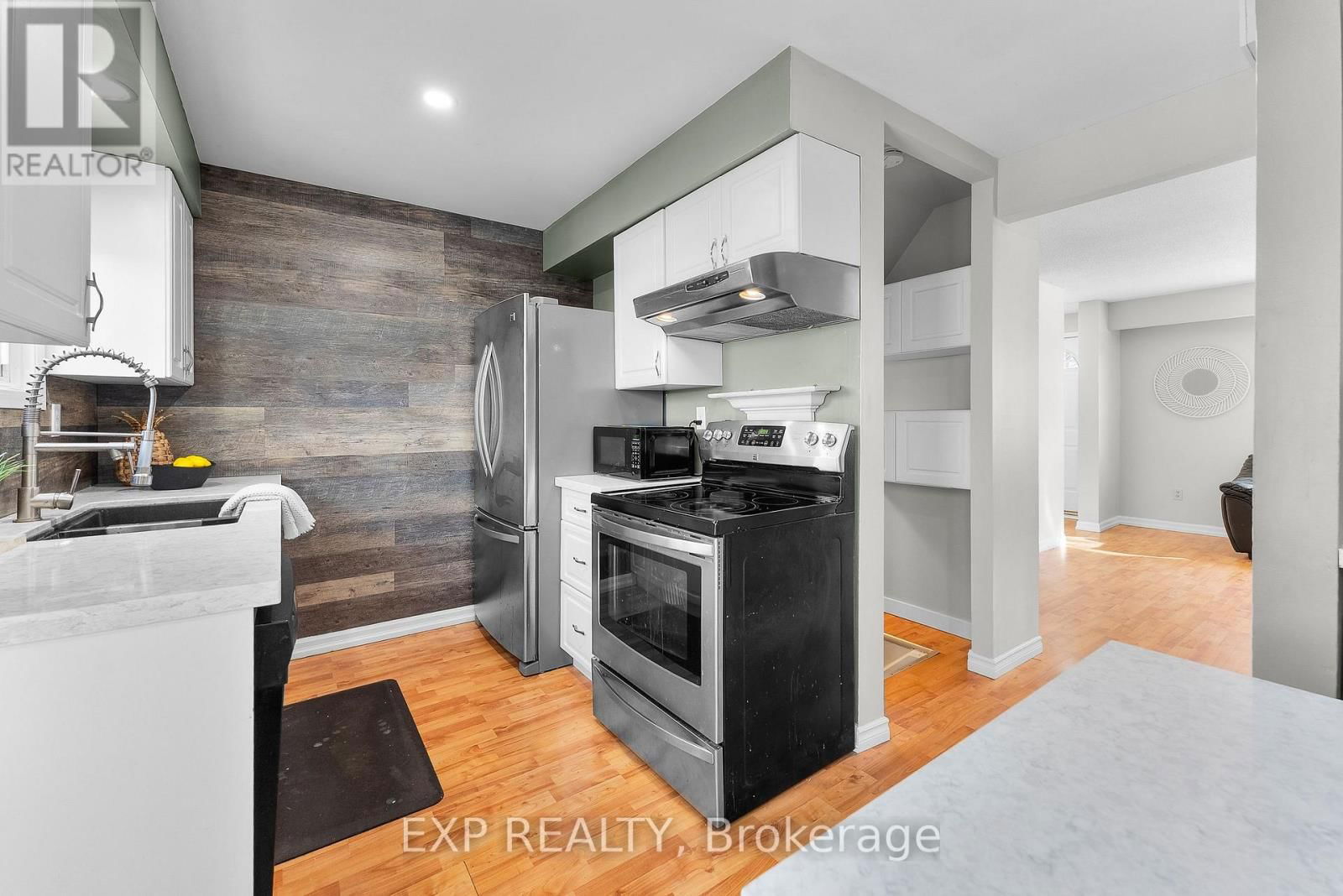 28 - 25 LINFIELD DRIVE Image 5