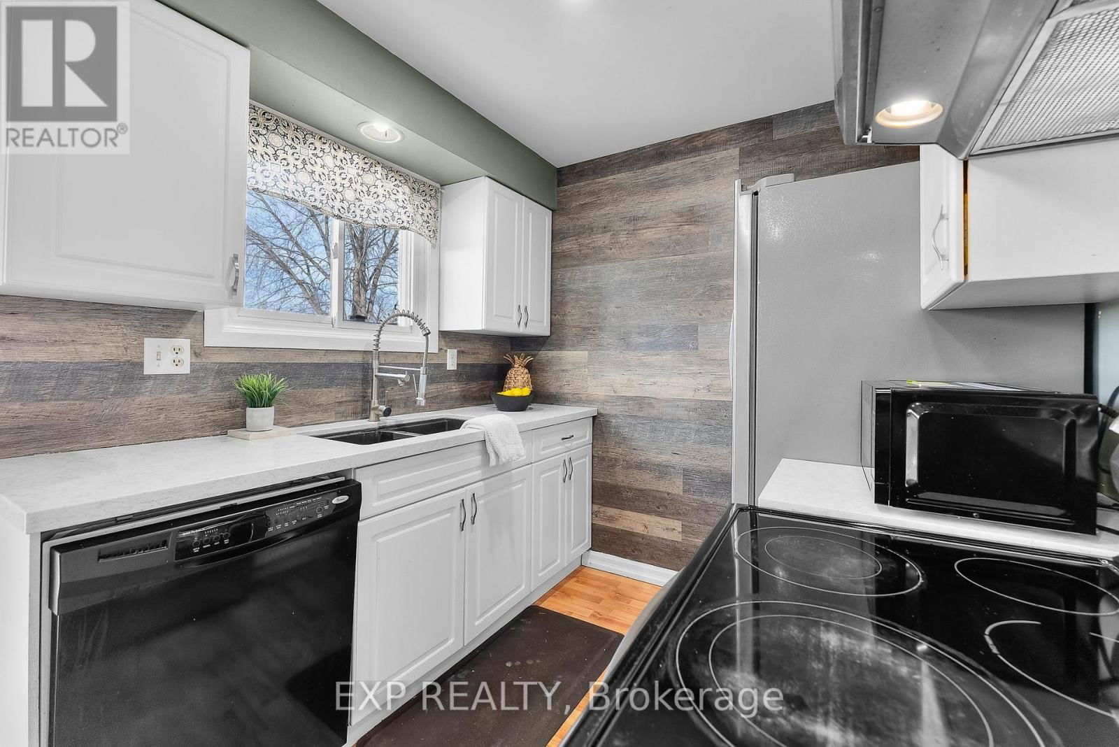 28 - 25 LINFIELD DRIVE Image 6