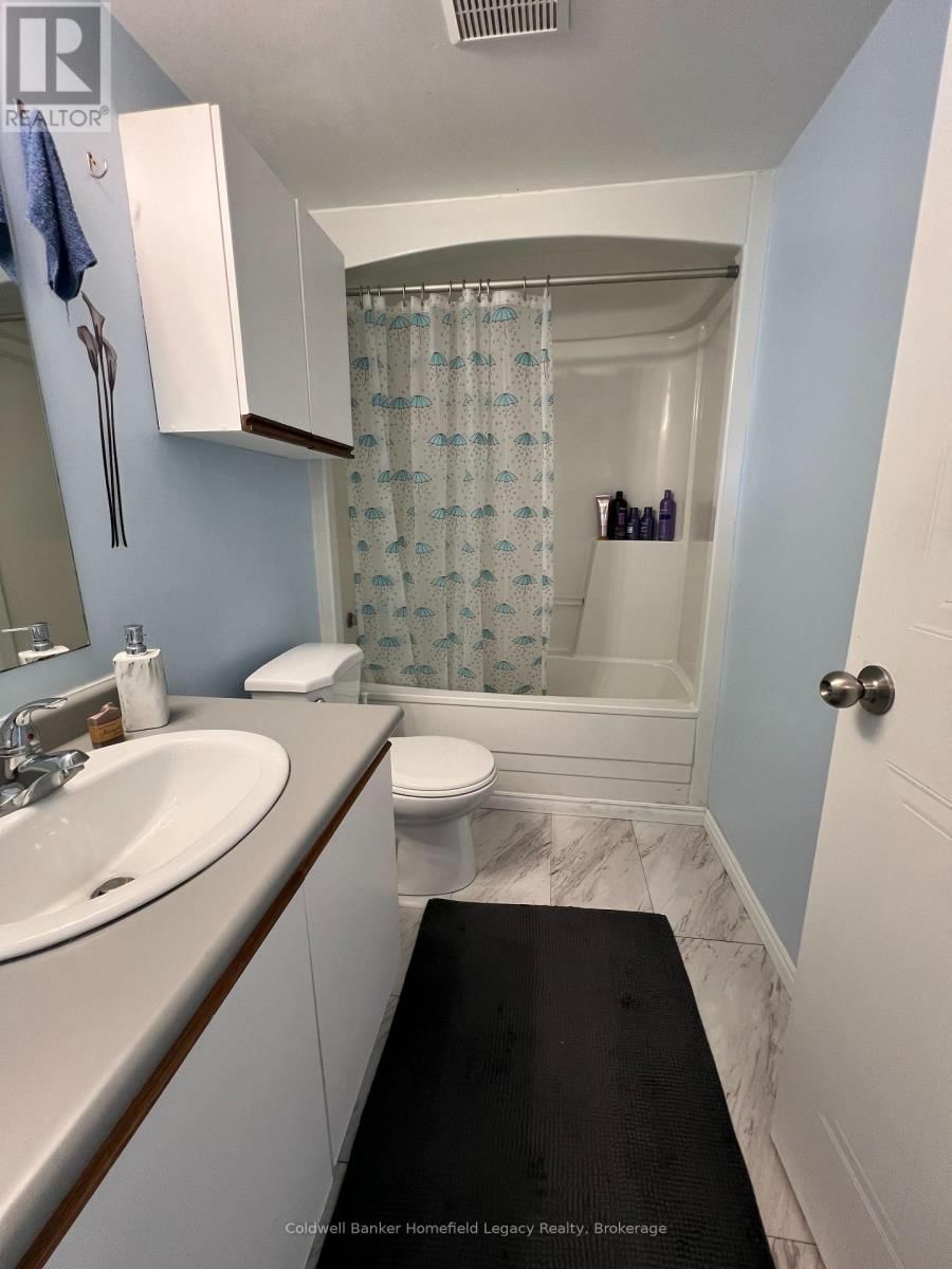 303 - 50 CAMPBELL COURT Image 23