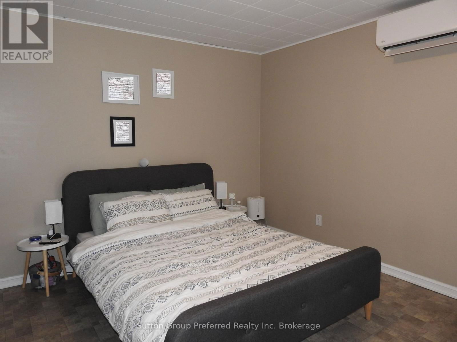 234 VICTORIA STREET Image 14