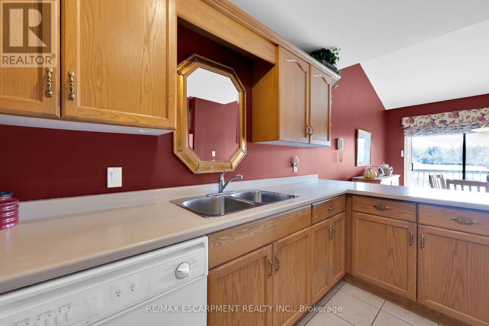 18 - 1439 NIAGARA STONE ROAD Image 15