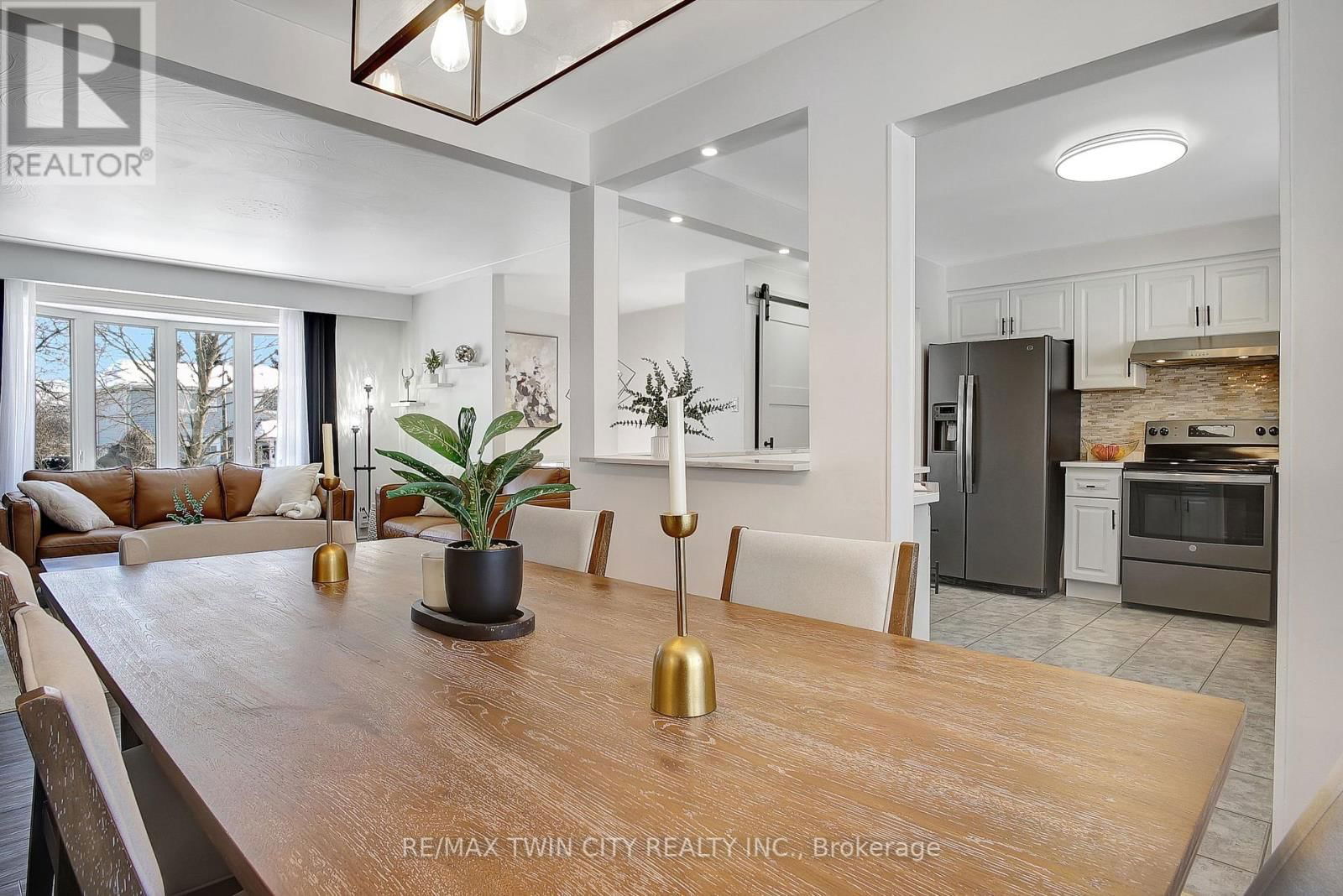 11 GLEN PARK CRESCENT Image 10