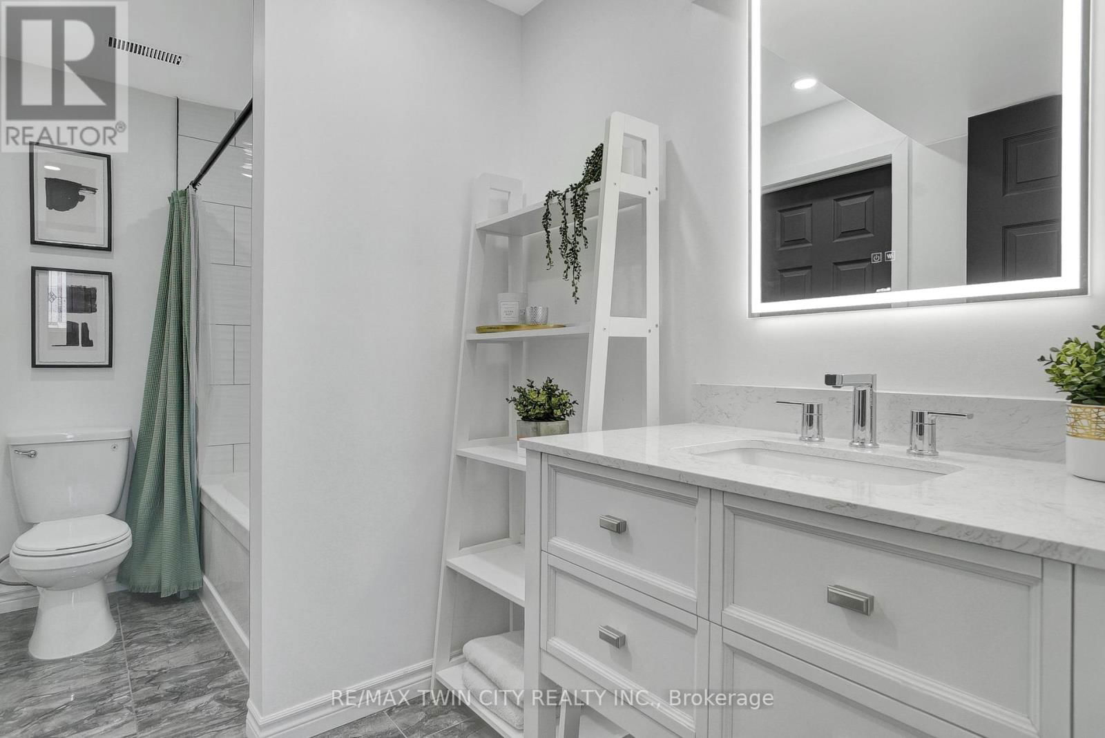 11 GLEN PARK CRESCENT Image 28