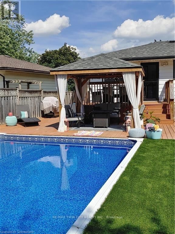 11 GLEN PARK CRESCENT Image 31