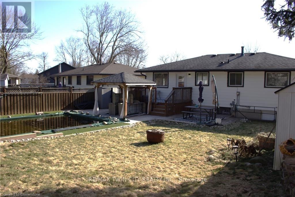 11 GLEN PARK CRESCENT Image 38