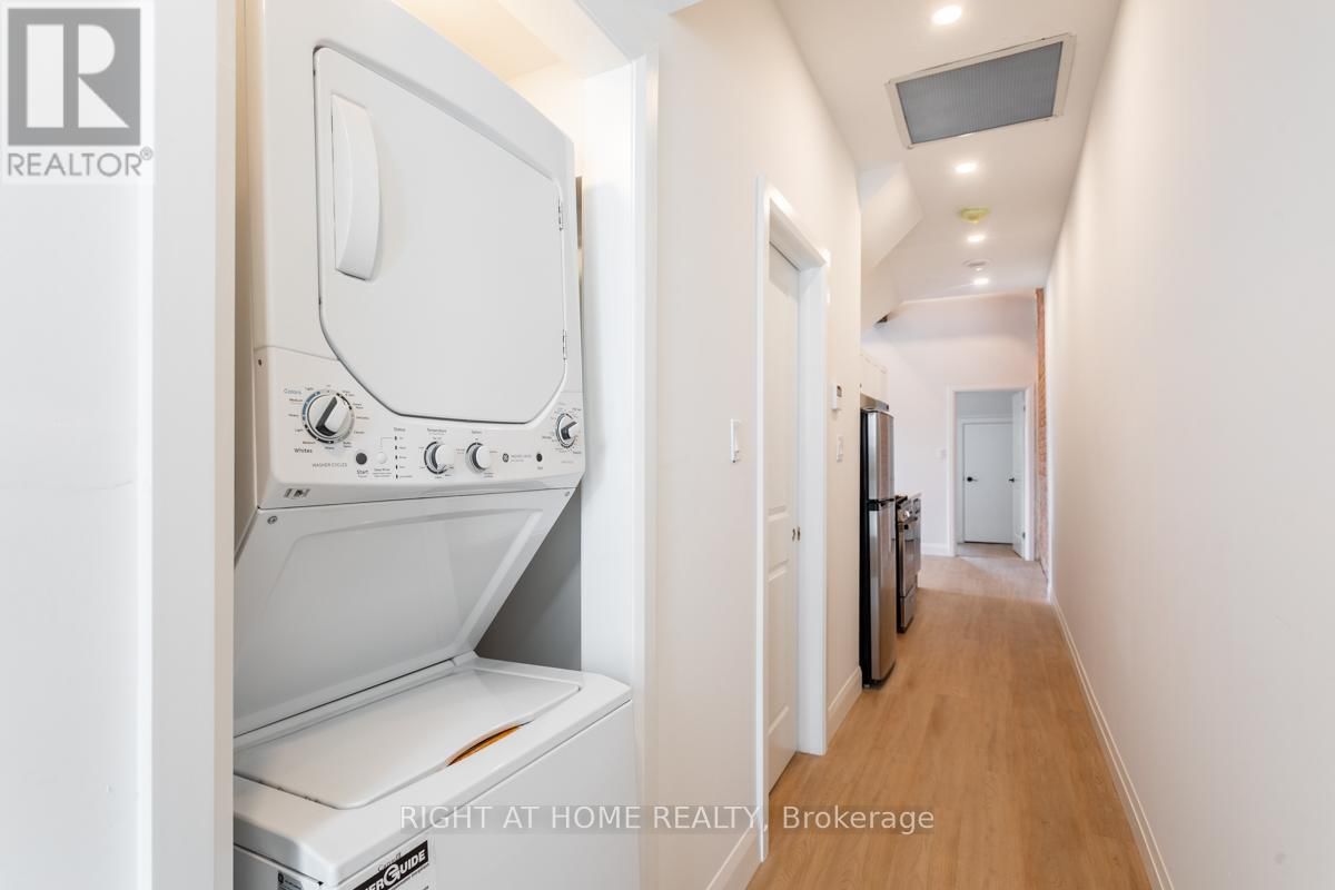 3 - 115 CATHARINE STREET NORTH Image 3