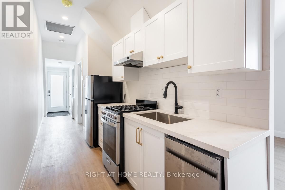3 - 115 CATHARINE STREET NORTH Image 4