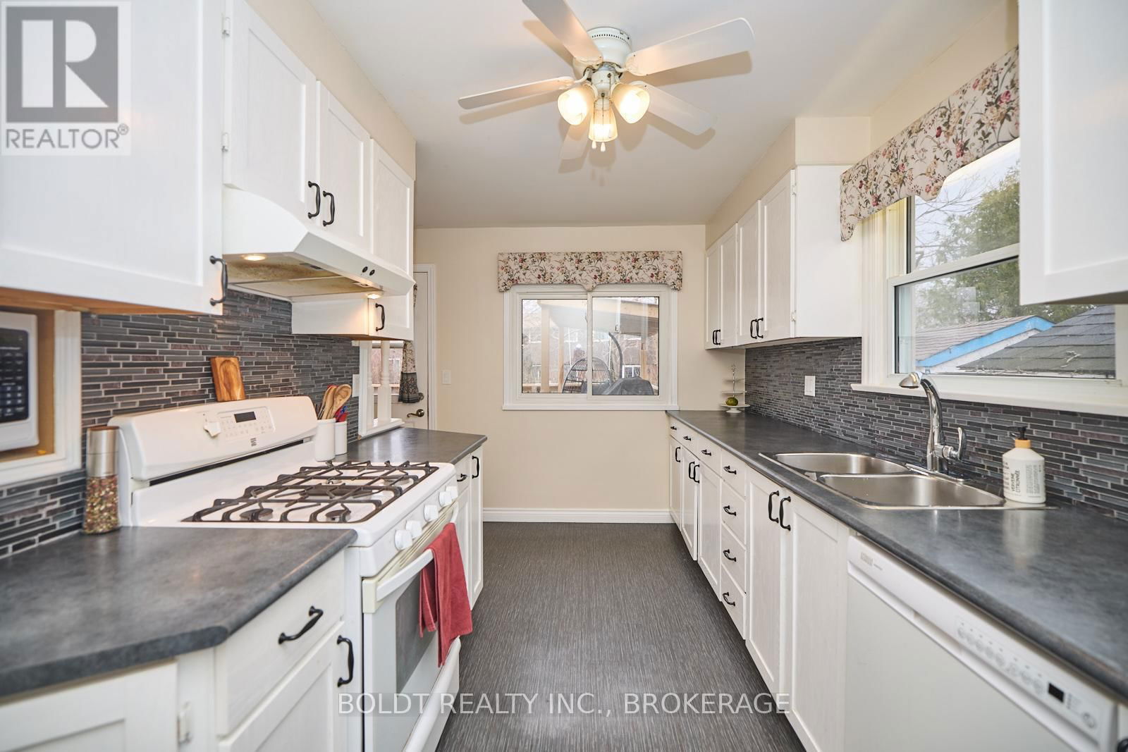 79 DEVON ROAD Image 11
