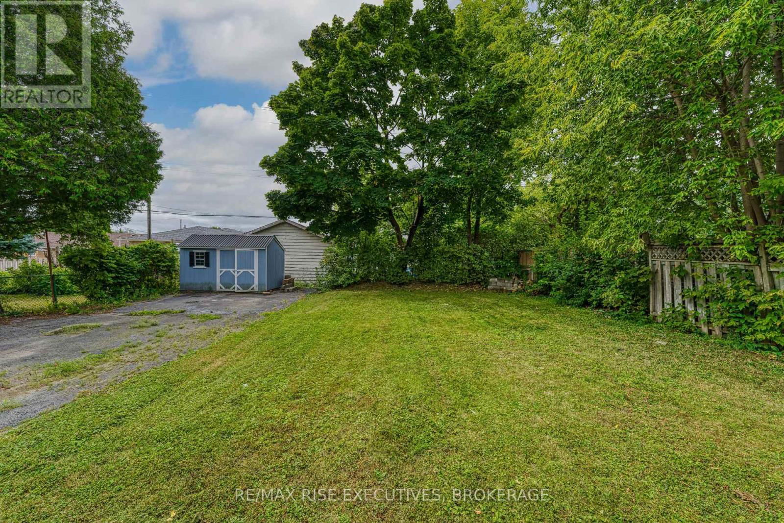 1 - 86 MORENZ CRESCENT Image 6