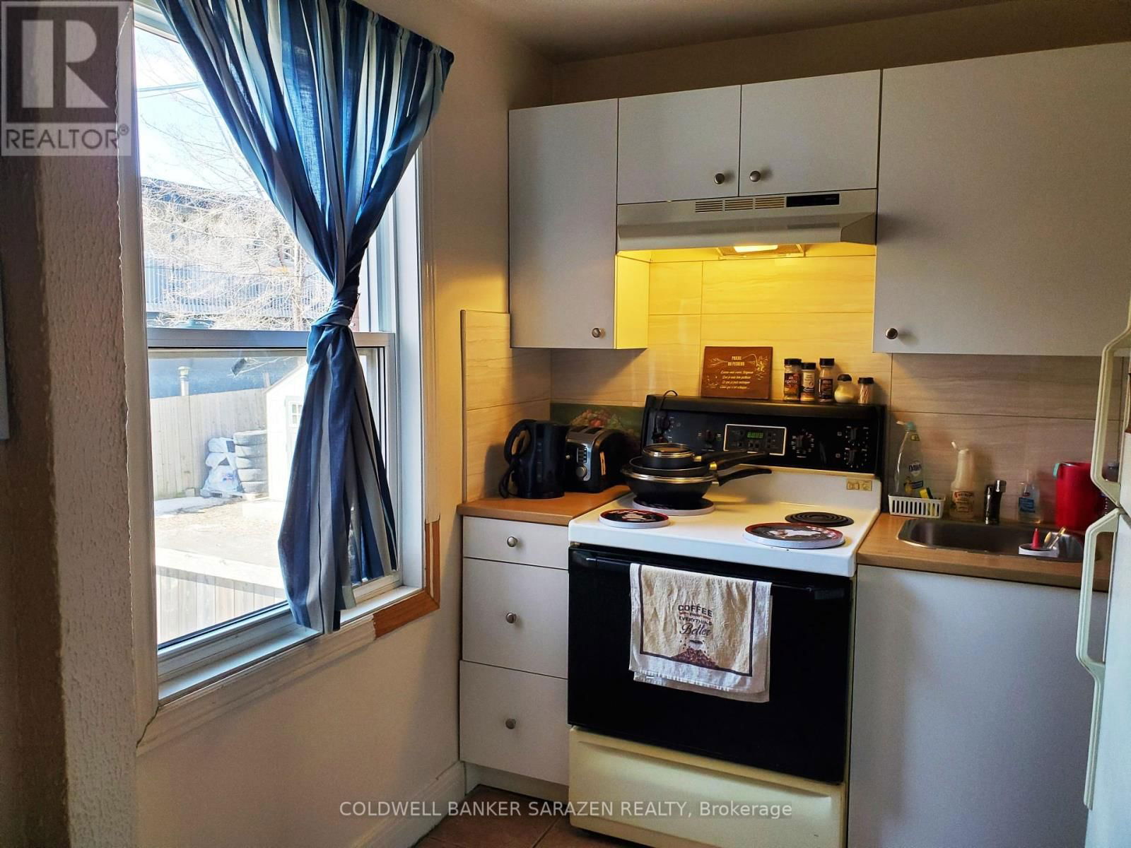 195 PERES BLANCS AVENUE Image 15