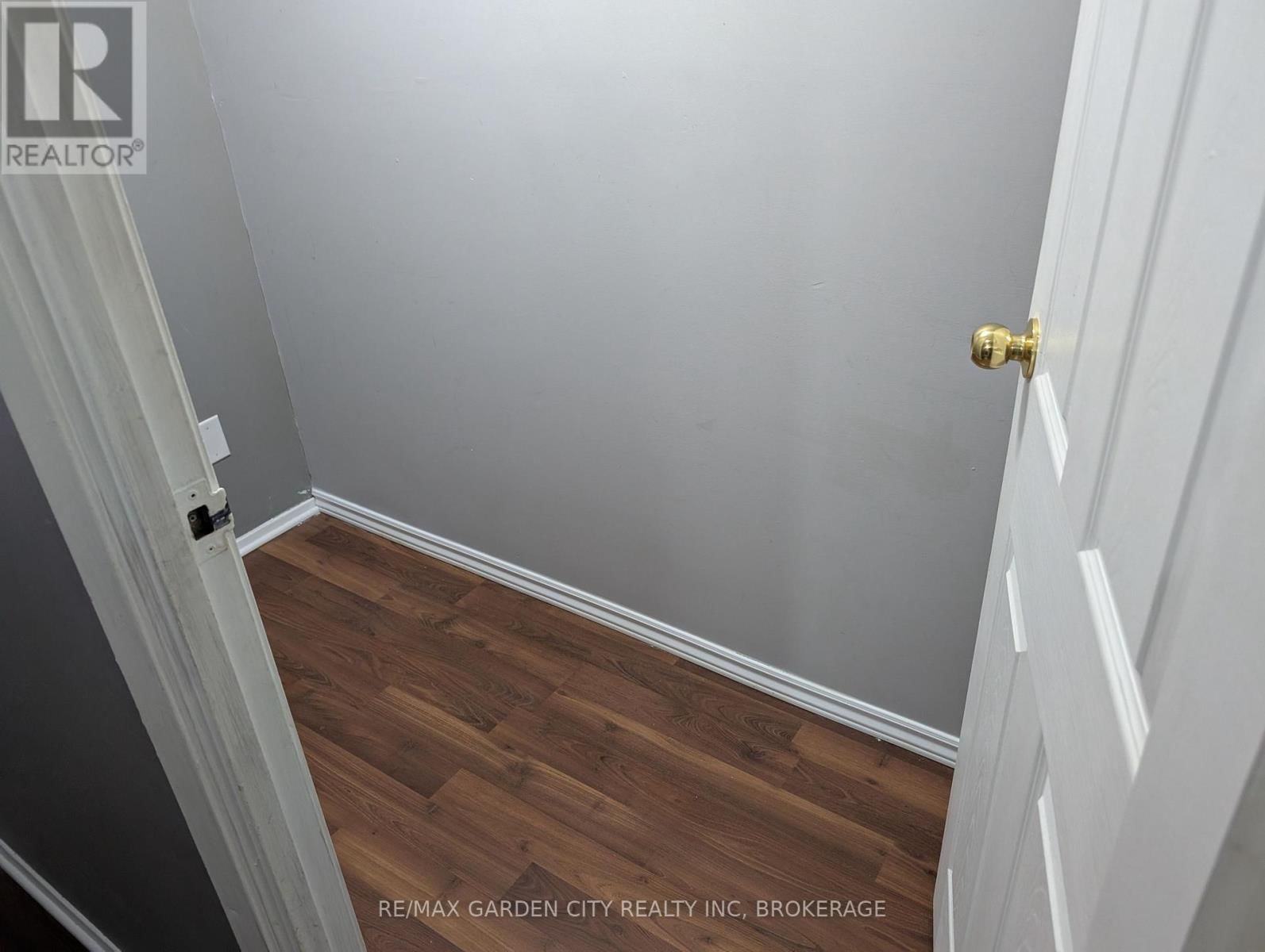 5 CALCOTT COURT Image 10