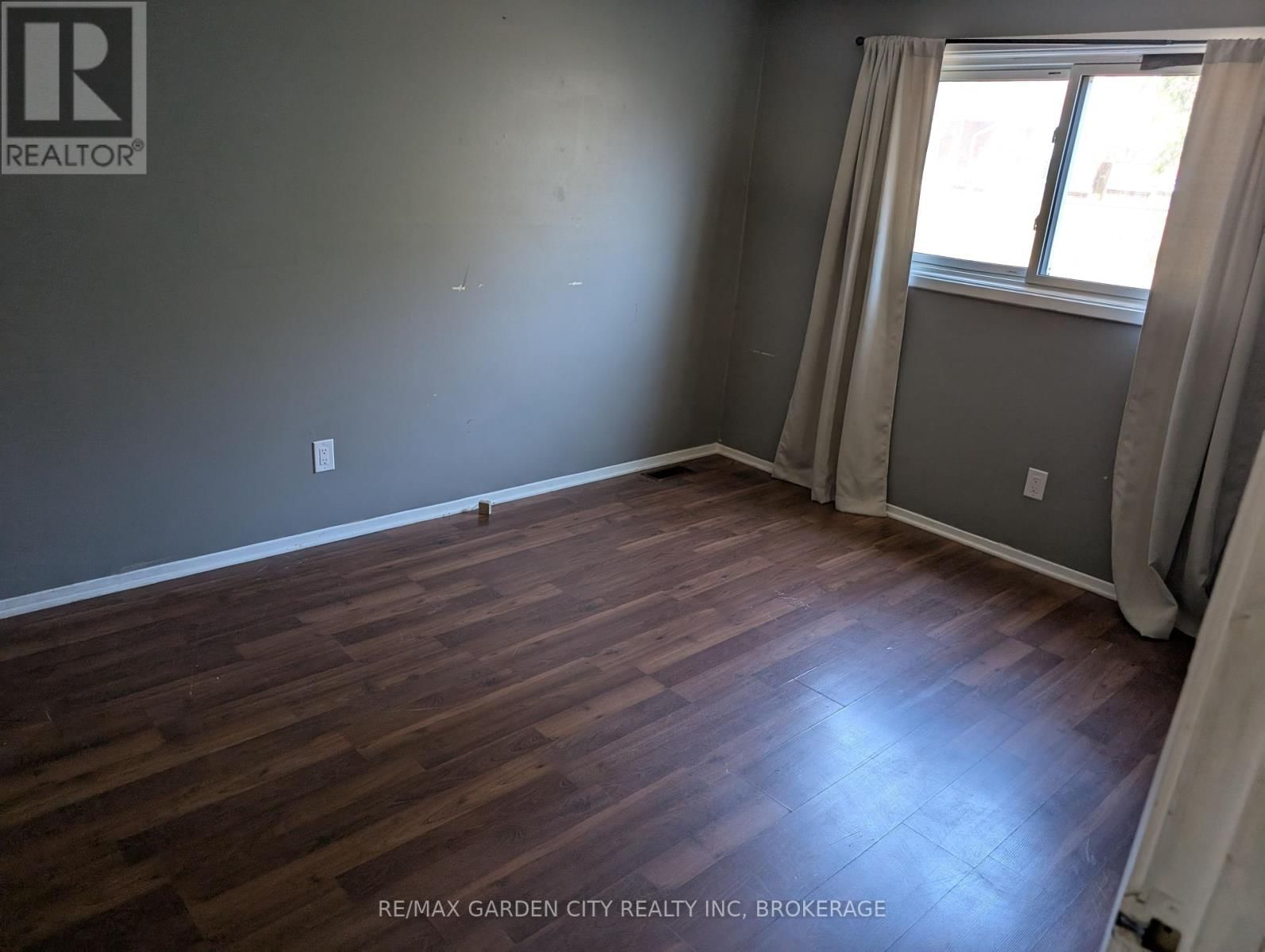 5 CALCOTT COURT Image 11
