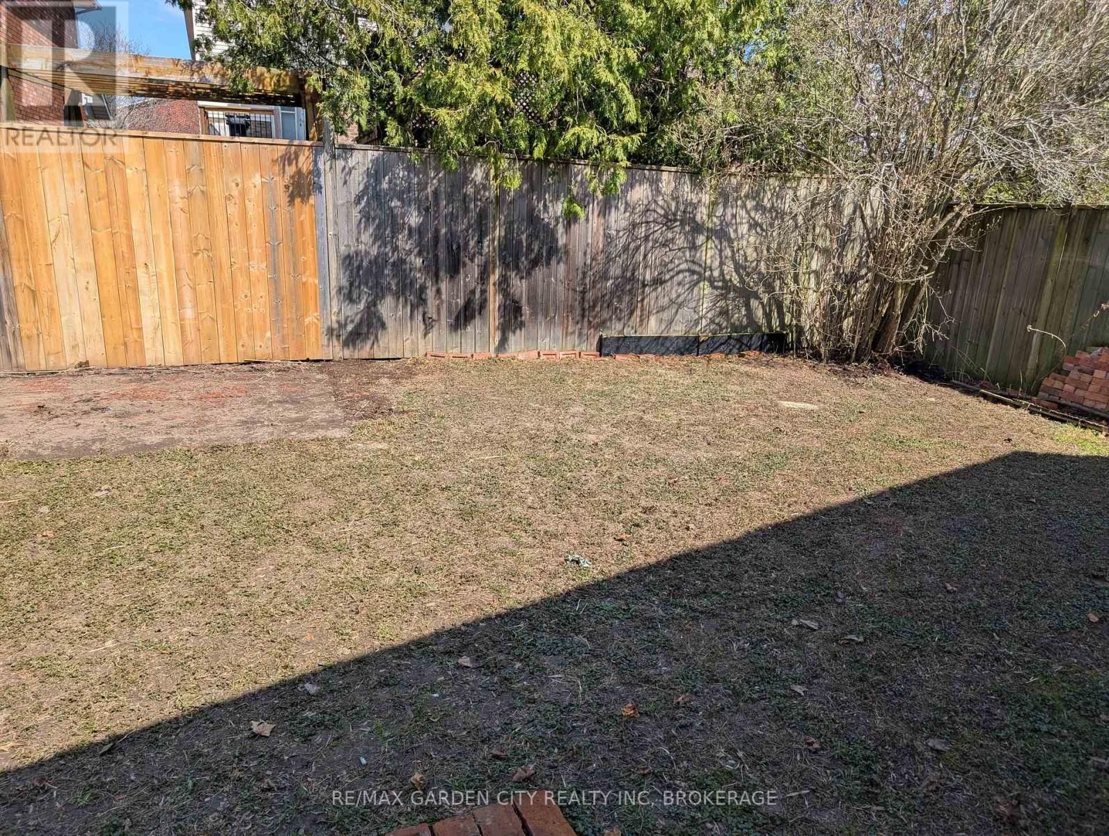 5 CALCOTT COURT Image 25