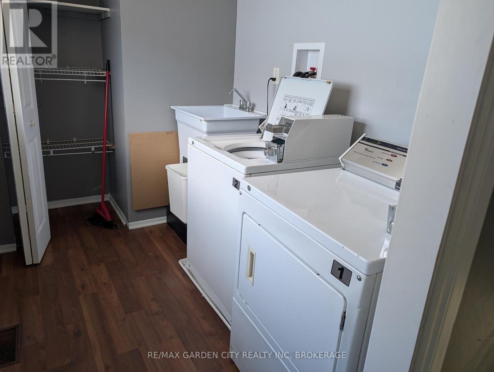 5 CALCOTT COURT Image 8