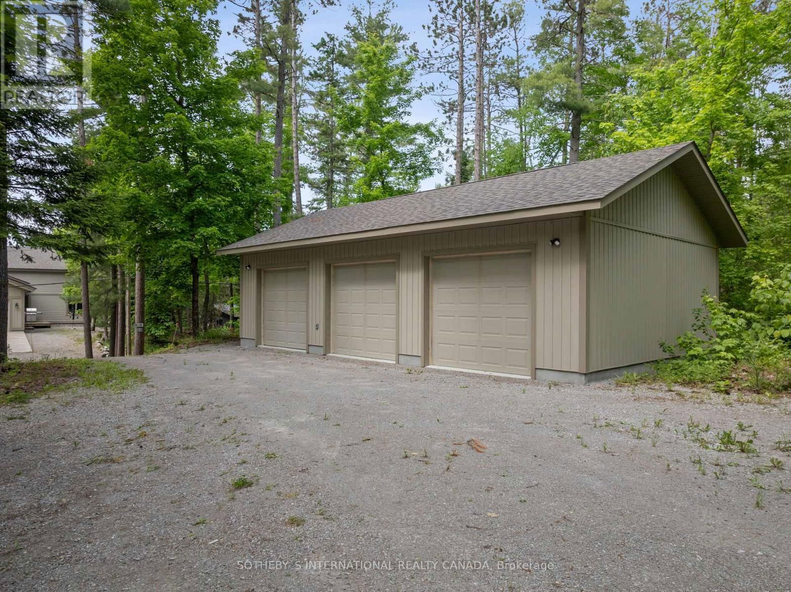 1827 CRYSTAL LAKE ROAD Image 46