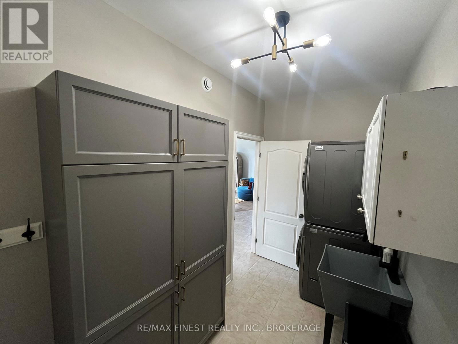 236 ROSE ABBEY DRIVE Image 23