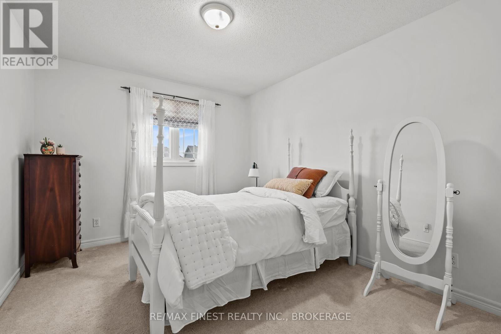 236 ROSE ABBEY DRIVE Image 31