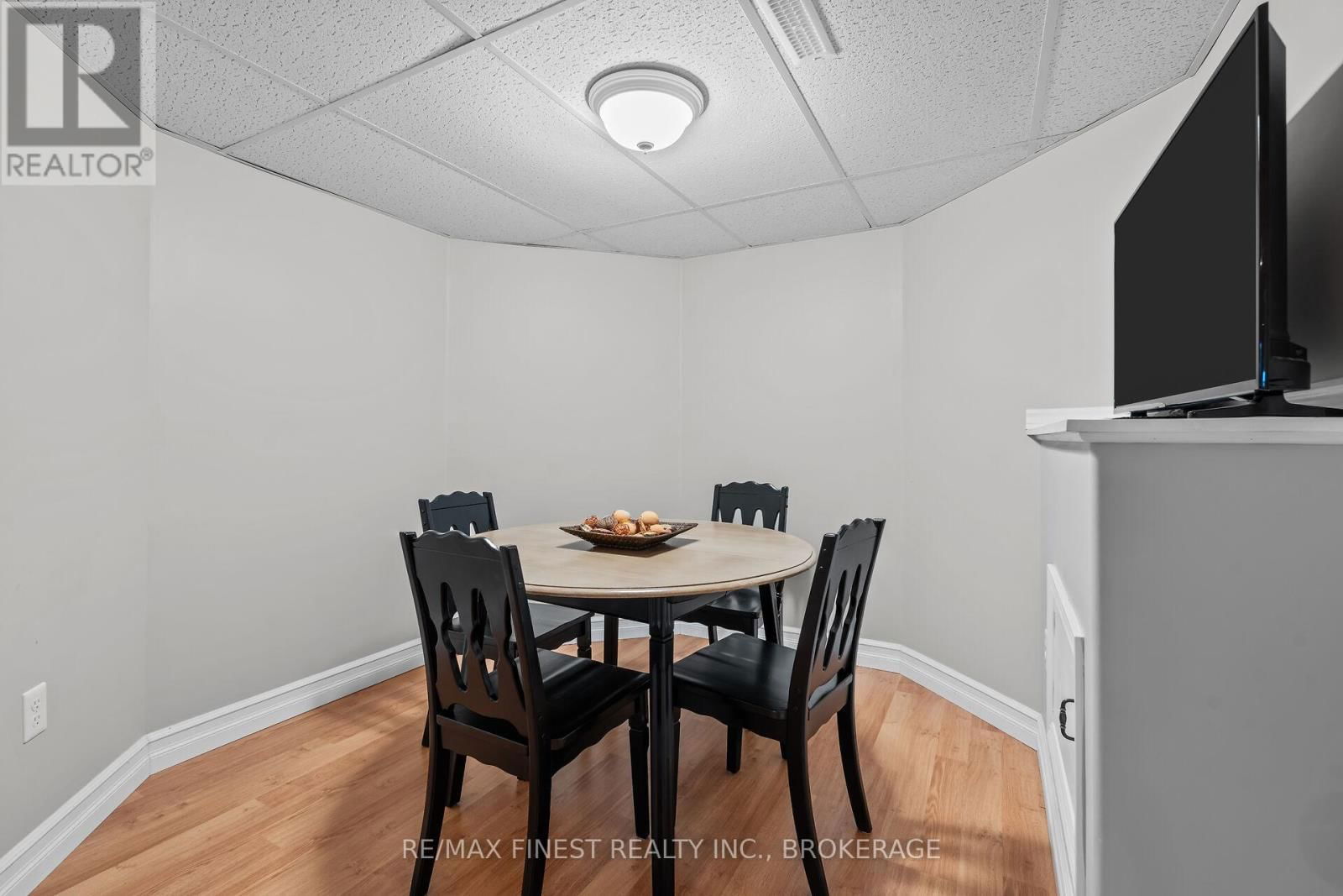 236 ROSE ABBEY DRIVE Image 36