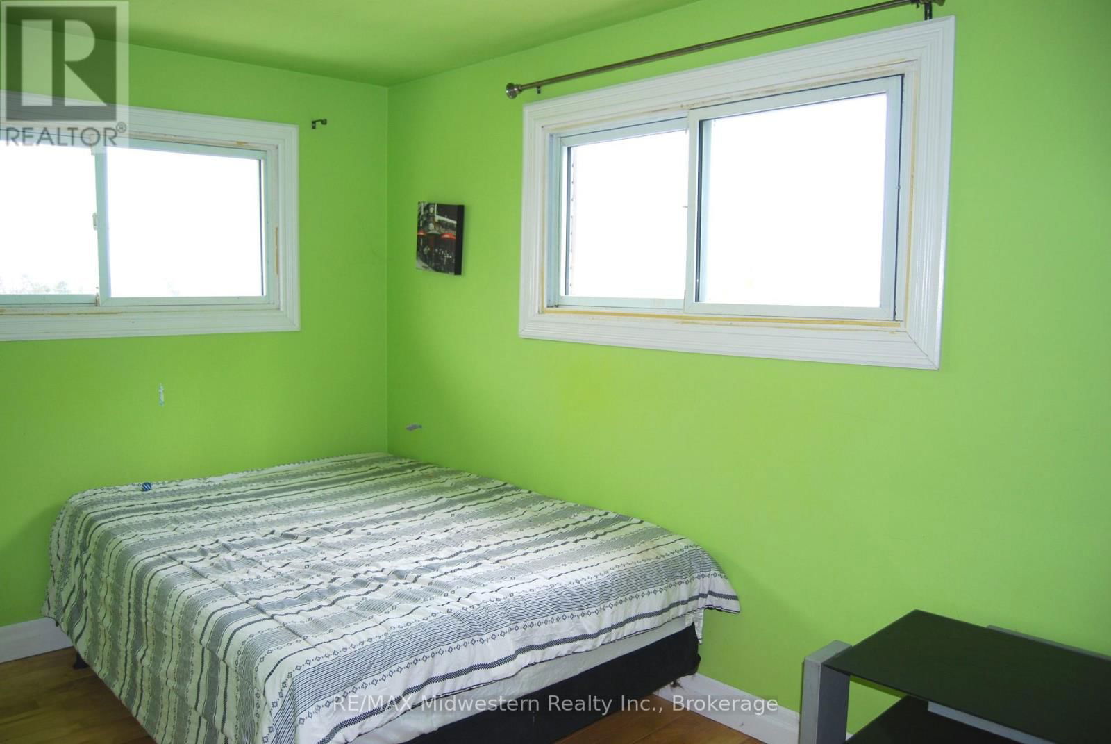 79 ELORA STREET NORTH Image 5
