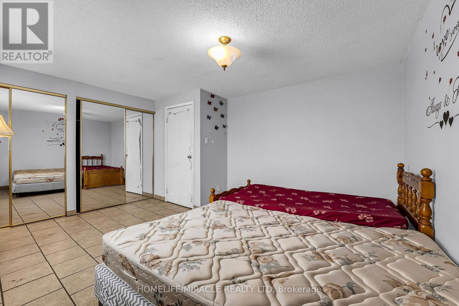 22 - 875 PARKINSON ROAD Image 13