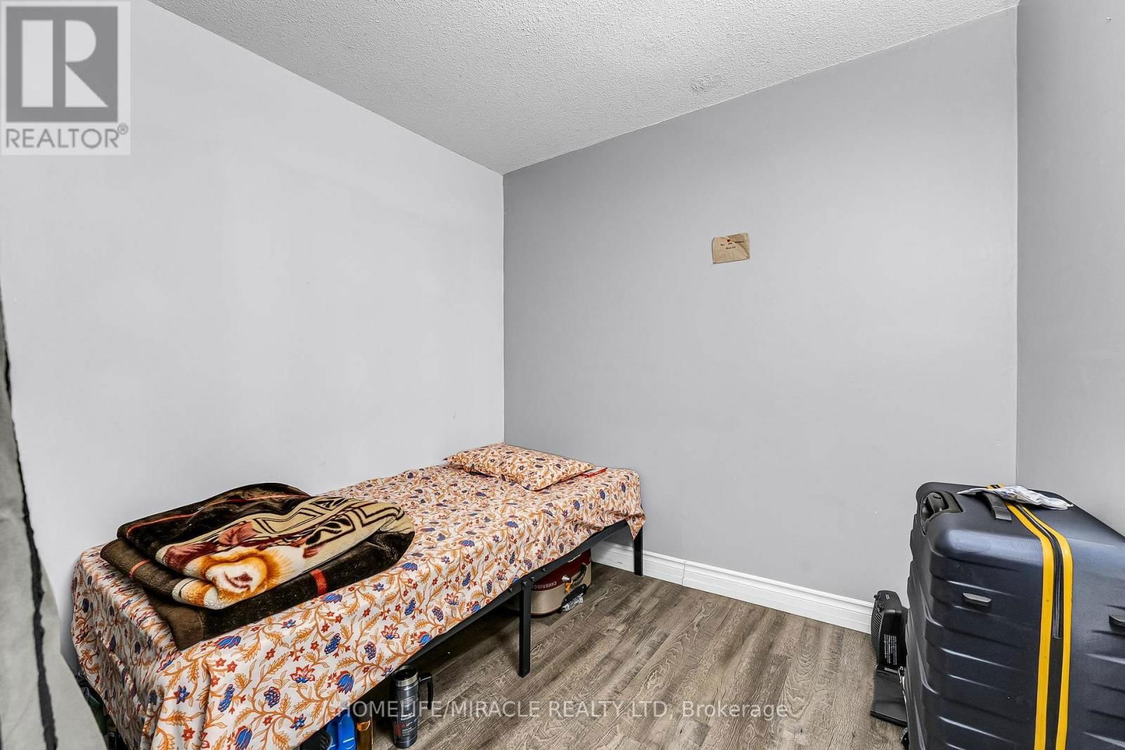 22 - 875 PARKINSON ROAD Image 23