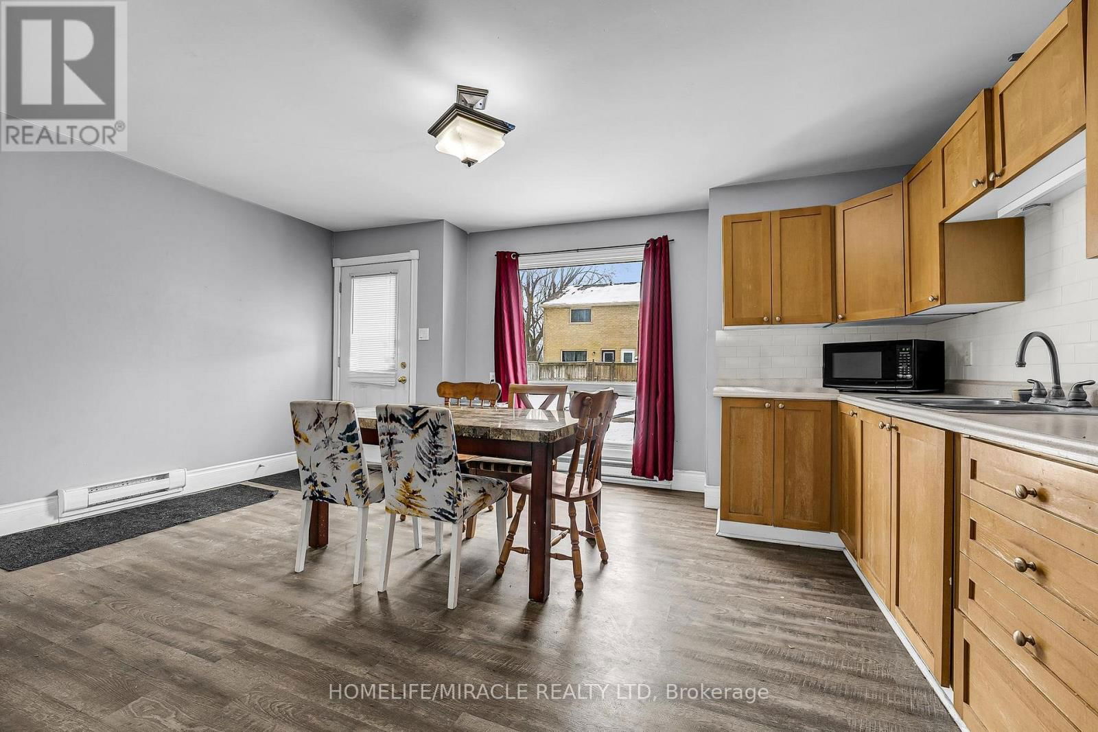 22 - 875 PARKINSON ROAD Image 6
