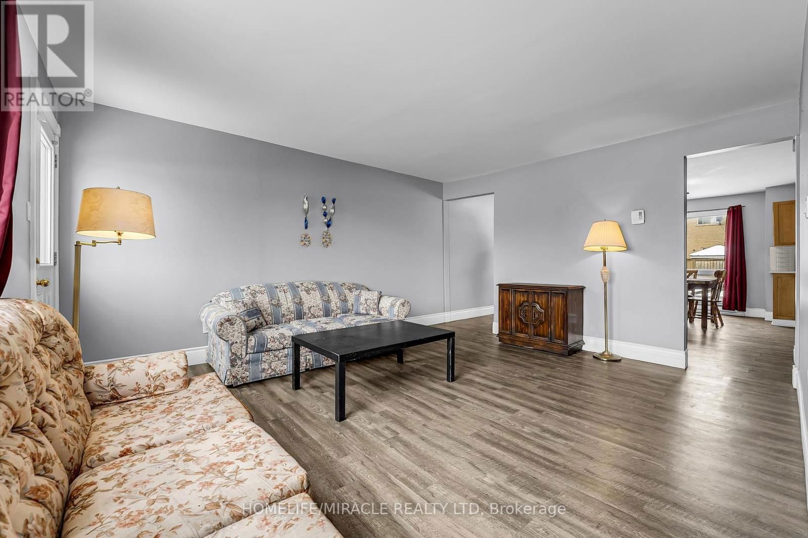 22 - 875 PARKINSON ROAD Image 9