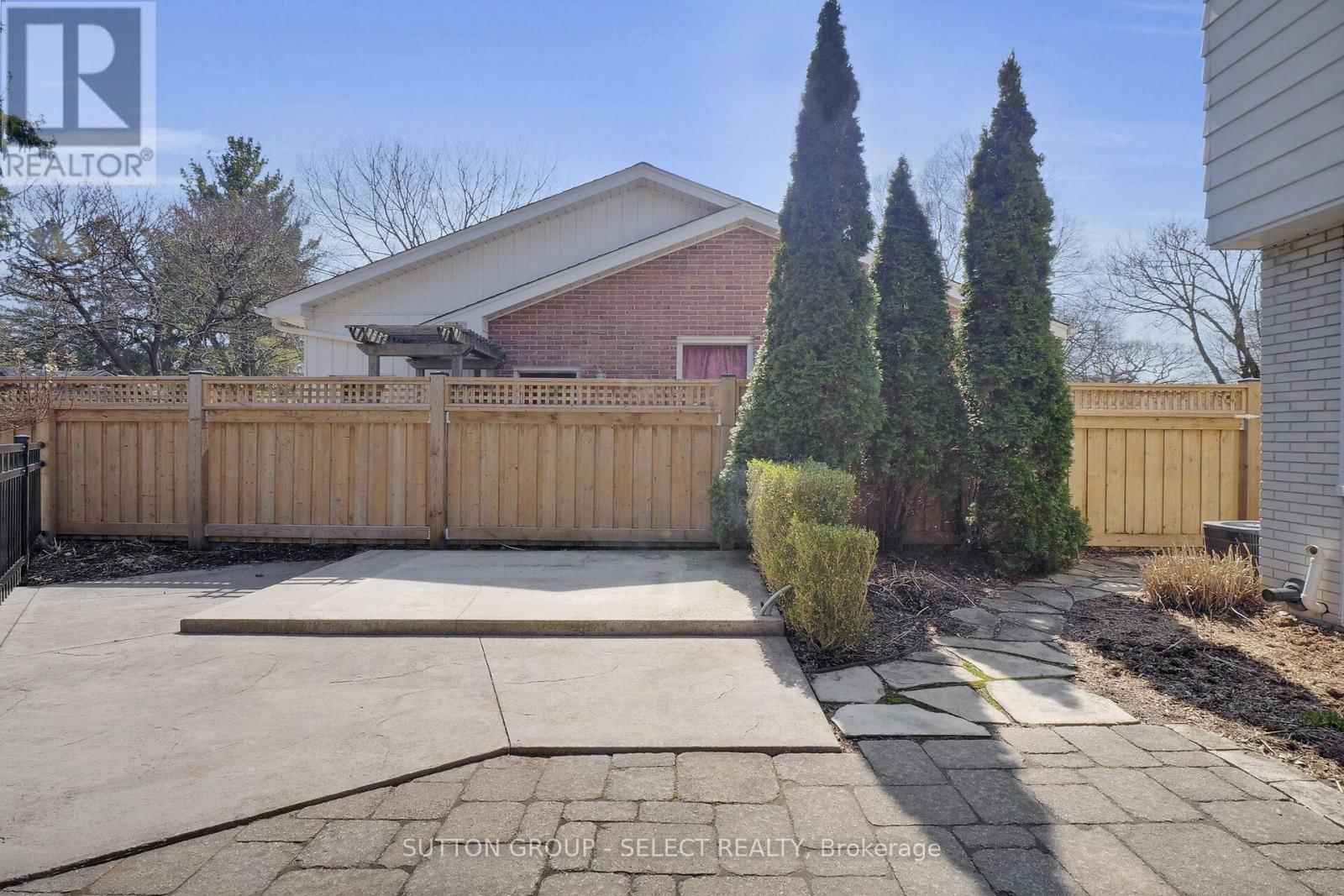 5 NORMANDY PLACE Image 41