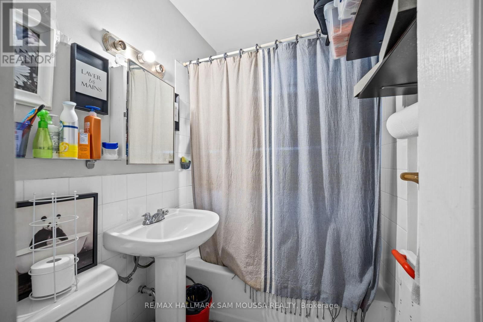 329 RICHELIEU AVENUE Image 21