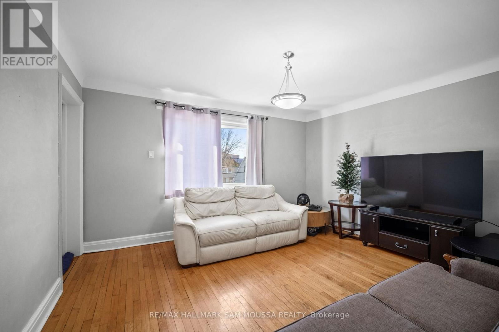 329 RICHELIEU AVENUE Image 41