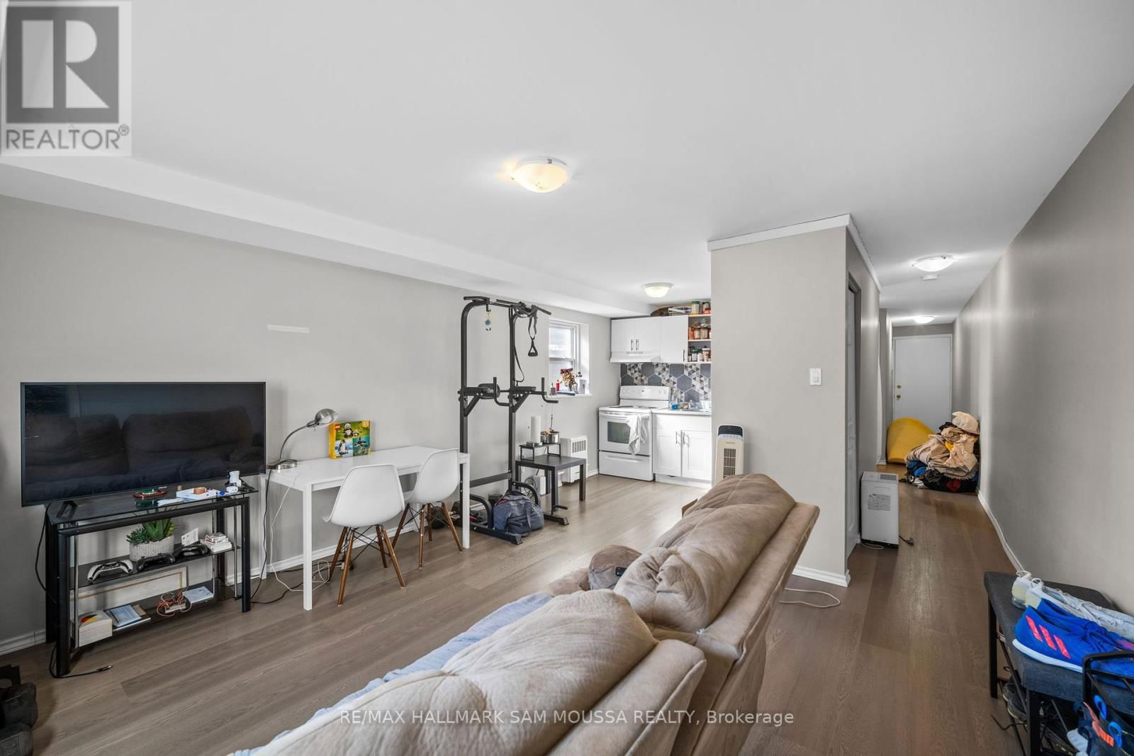 329 RICHELIEU AVENUE Image 5