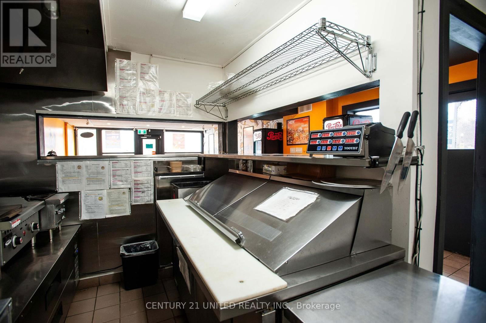 89 HUNTER STREET EAST Image 12