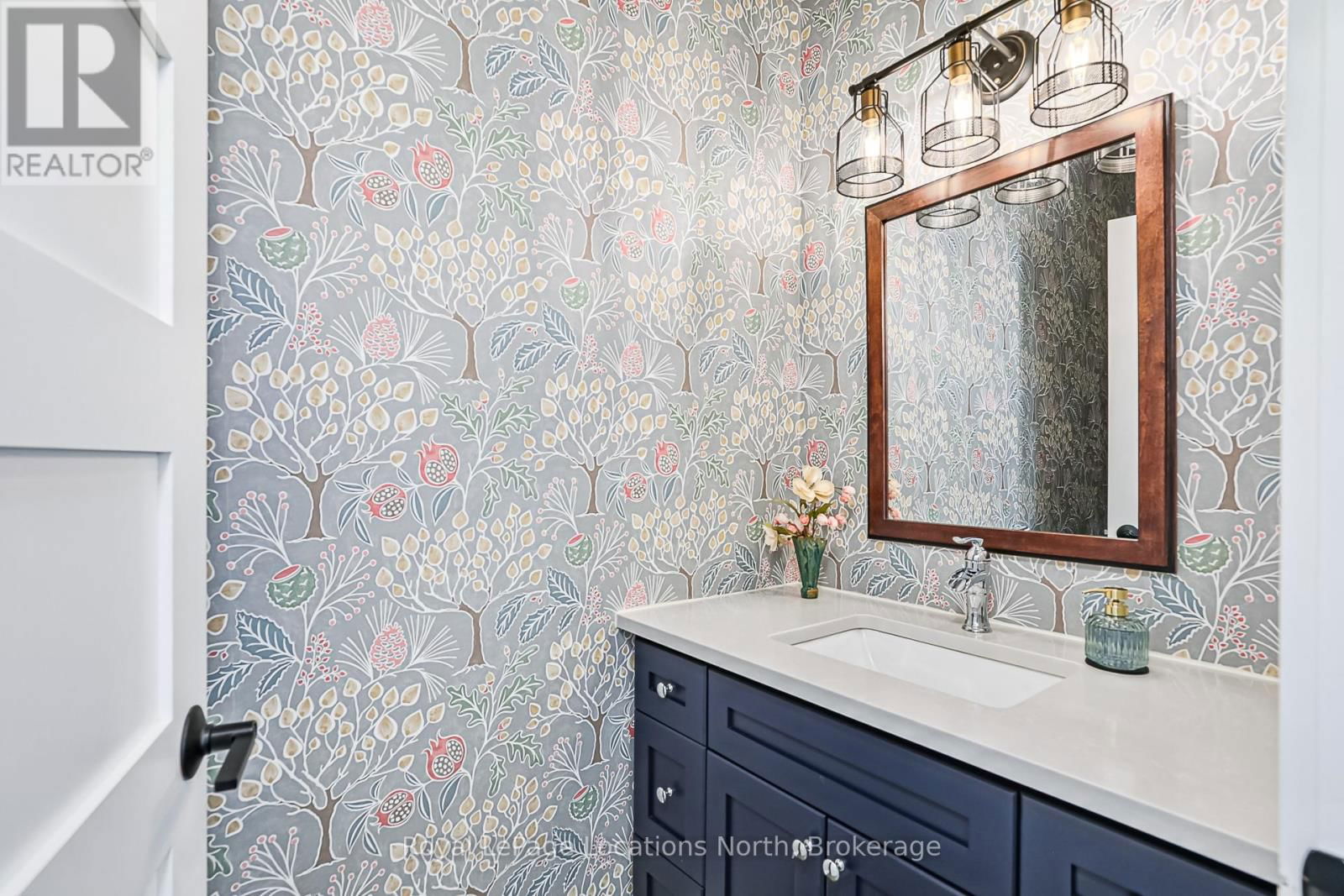 638508 ST VINCENT SYDENHAM TOWNLINE Image 17