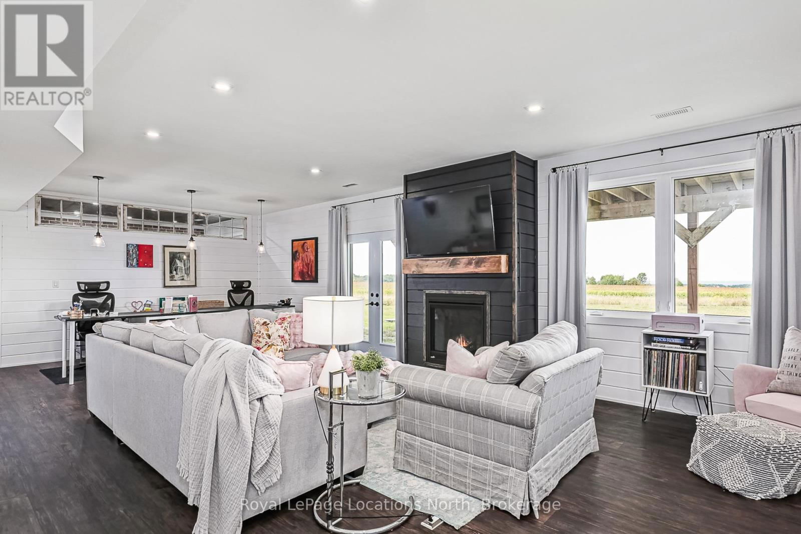 638508 ST VINCENT SYDENHAM TOWNLINE Image 30