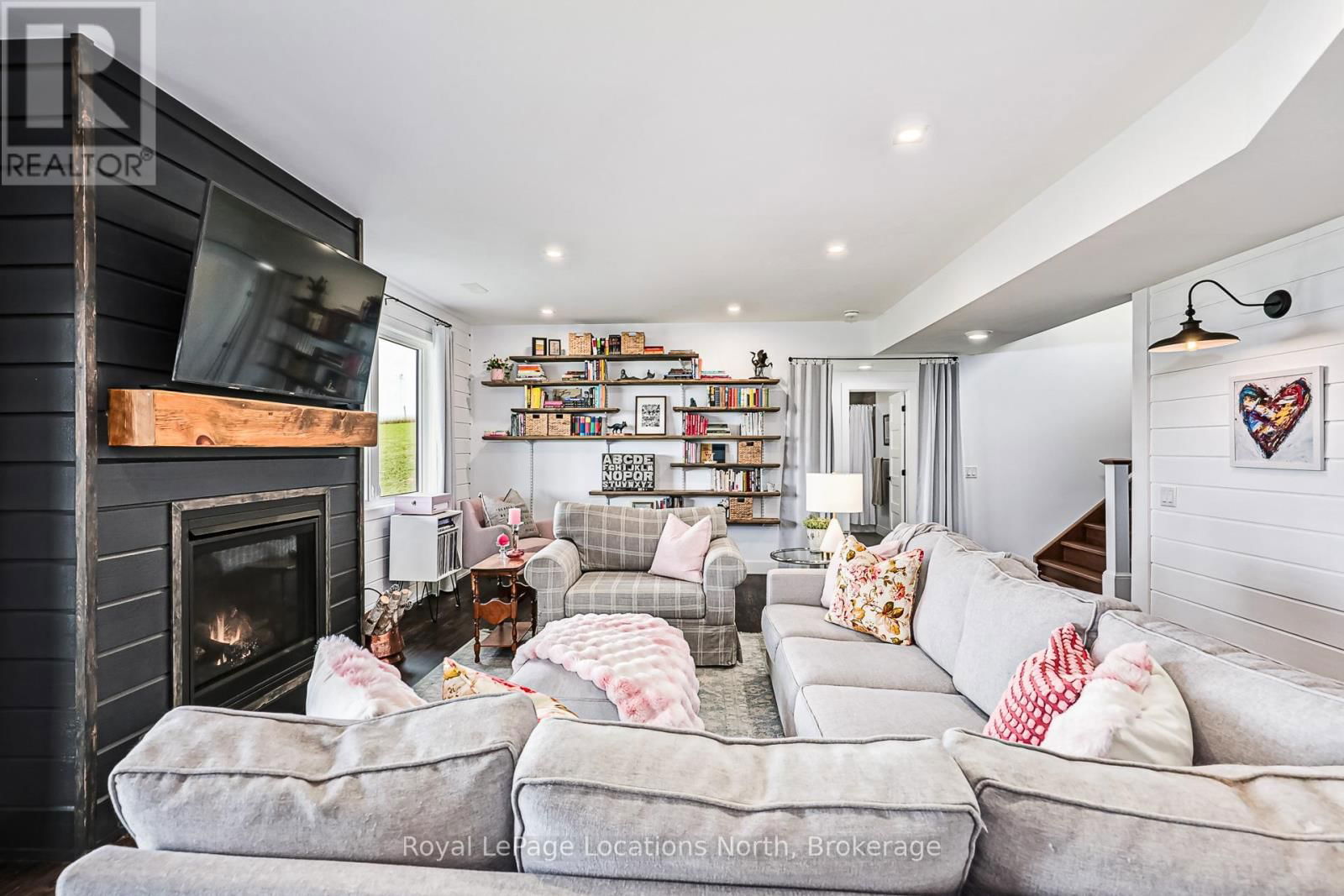 638508 ST VINCENT SYDENHAM TOWNLINE Image 32