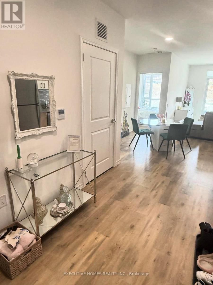 209 - 181 ELMIRA ROAD Image 3