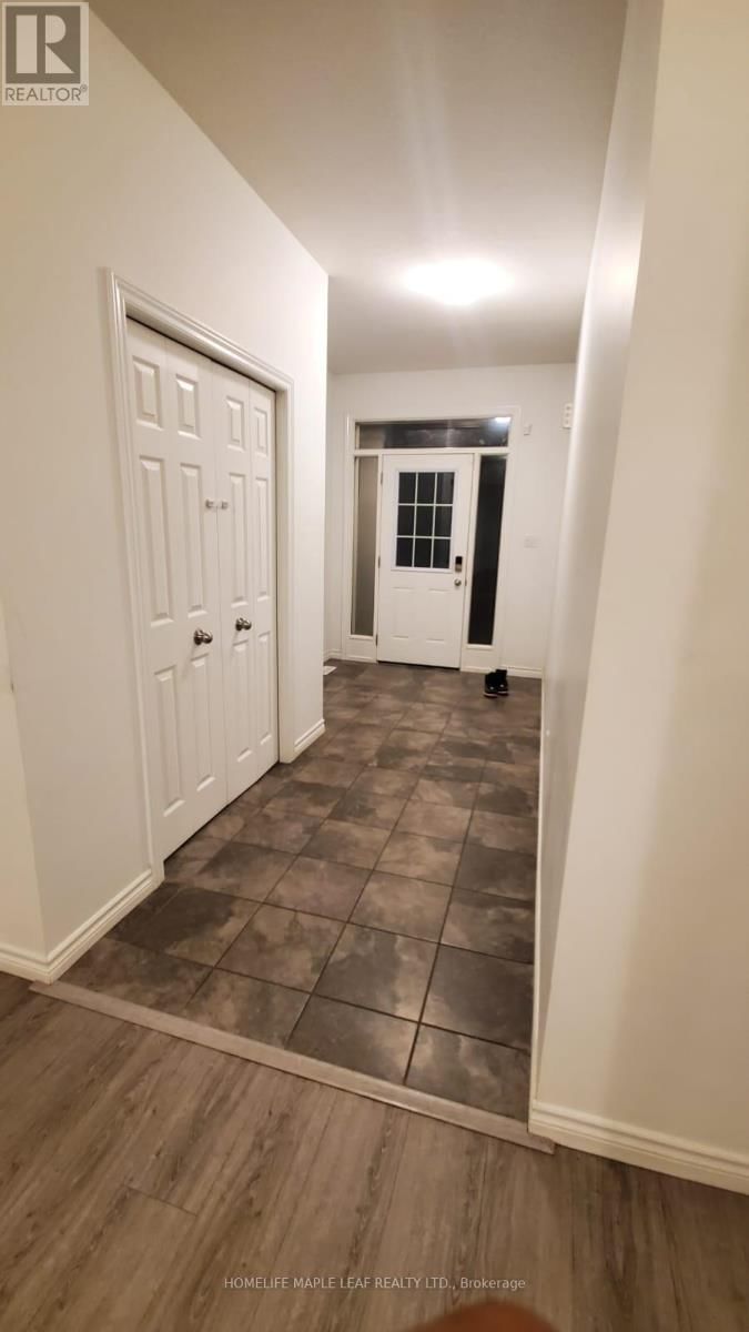 19 SADDLEBROOK COURT Image 7