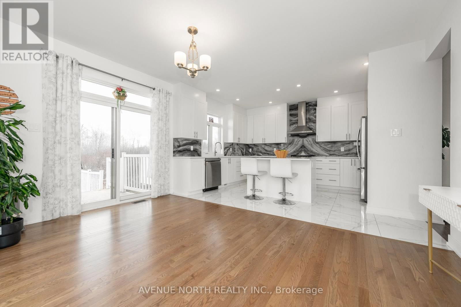 219 REISLING WAY Image 15