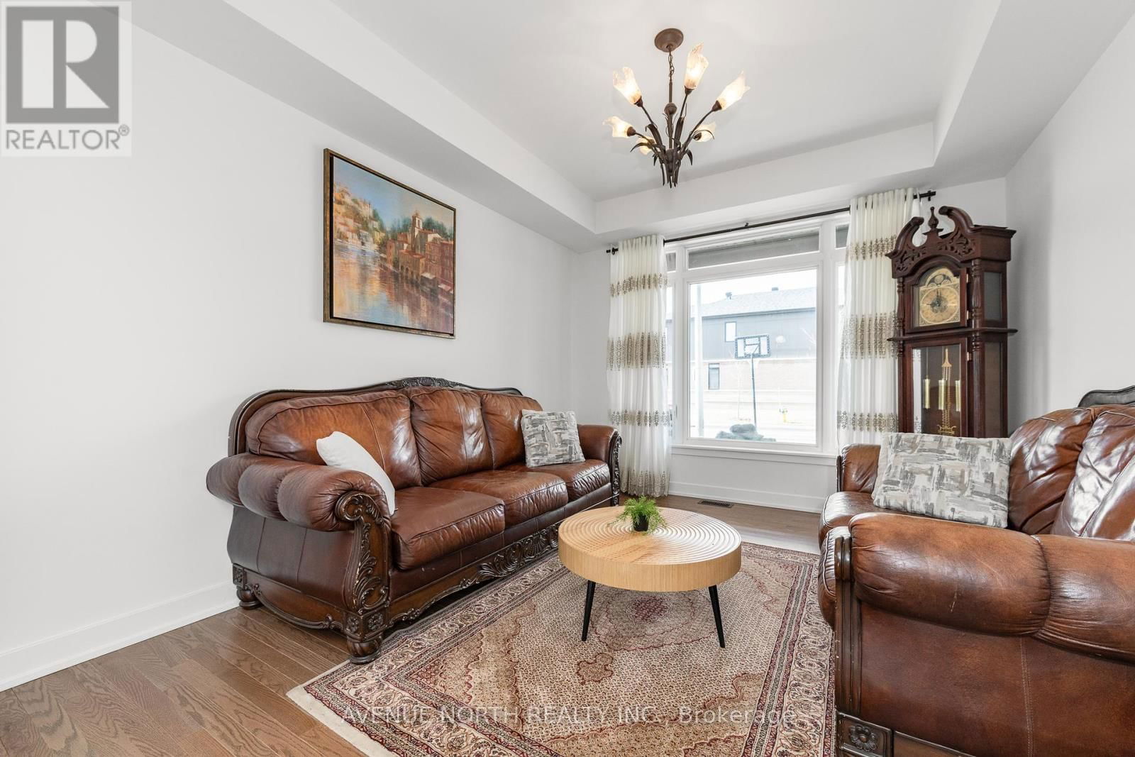 219 REISLING WAY Image 5