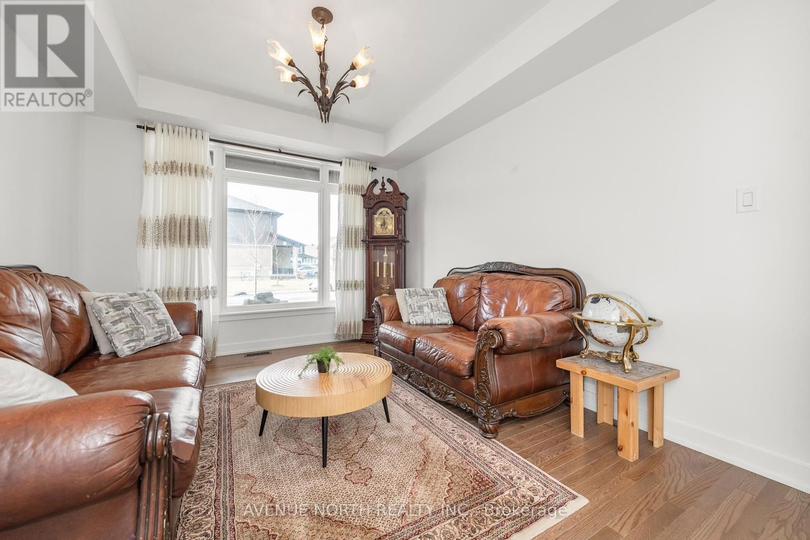 219 REISLING WAY Image 6