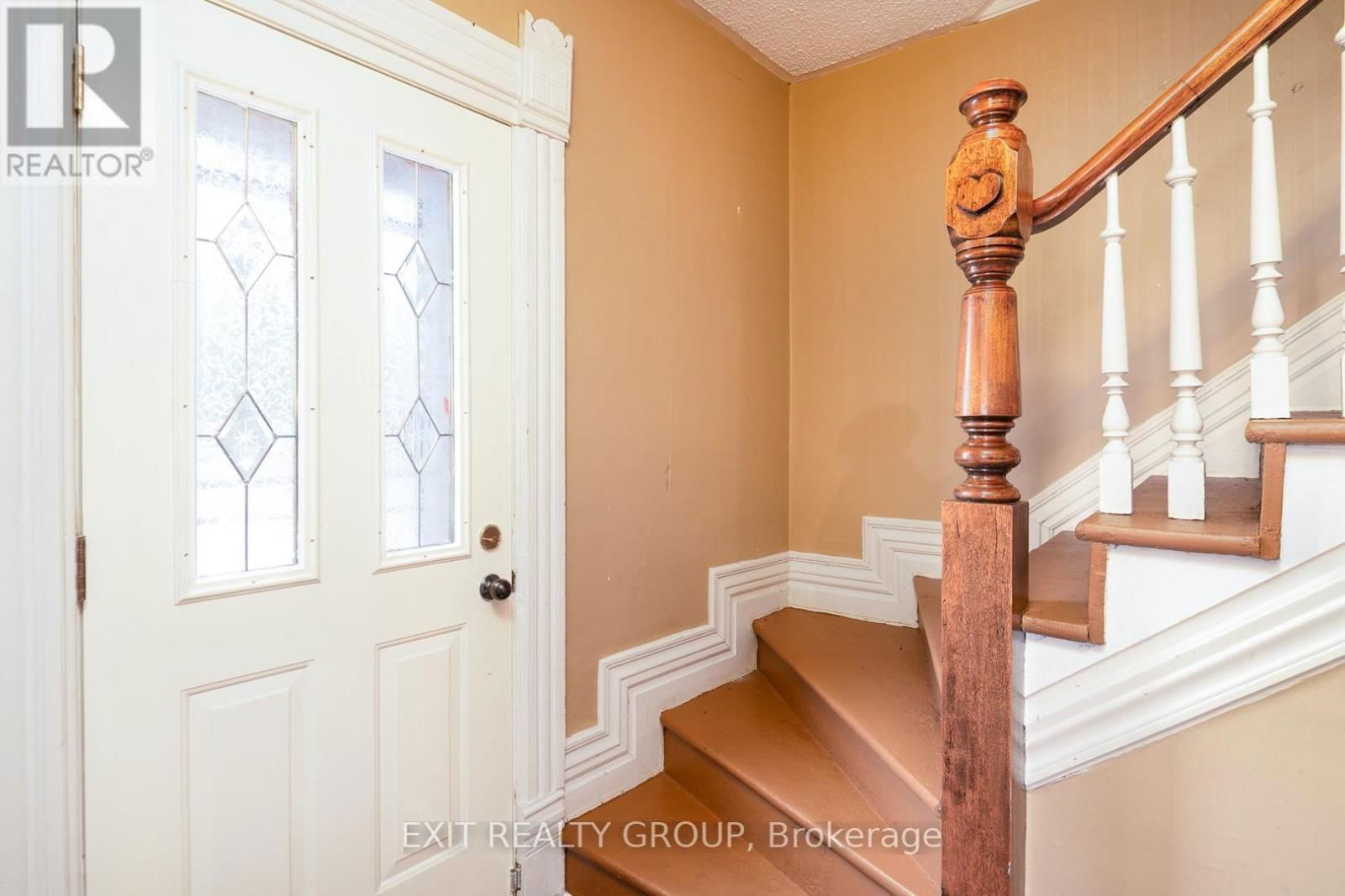 1290 ROSEBUSH ROAD Image 16