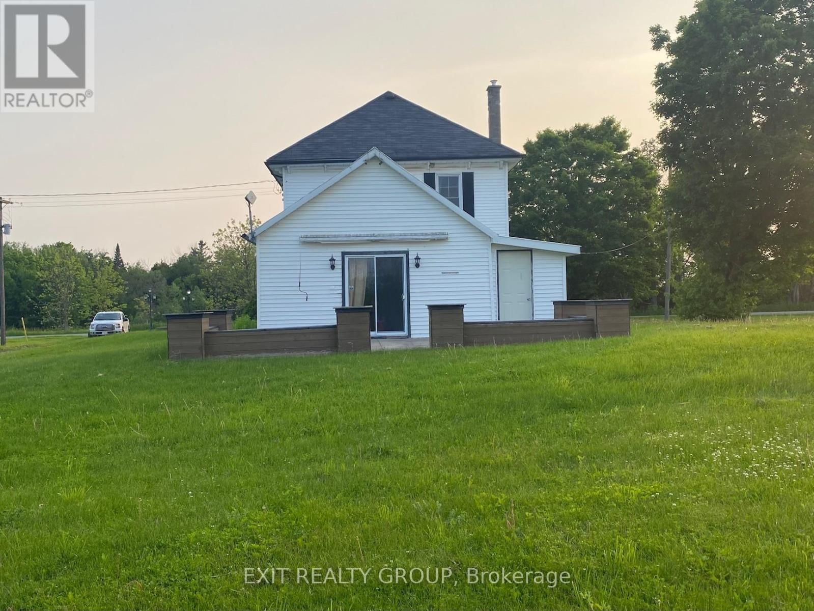 1290 ROSEBUSH ROAD Image 29