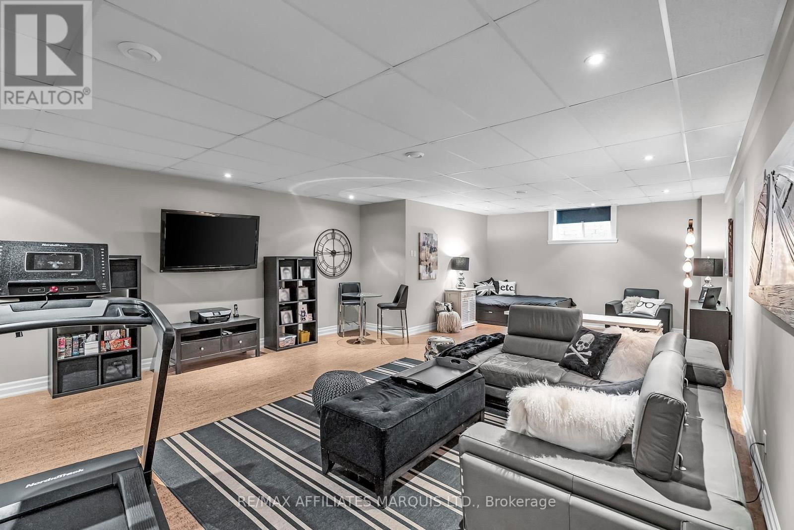 6715 YACHT BOULEVARD Image 33