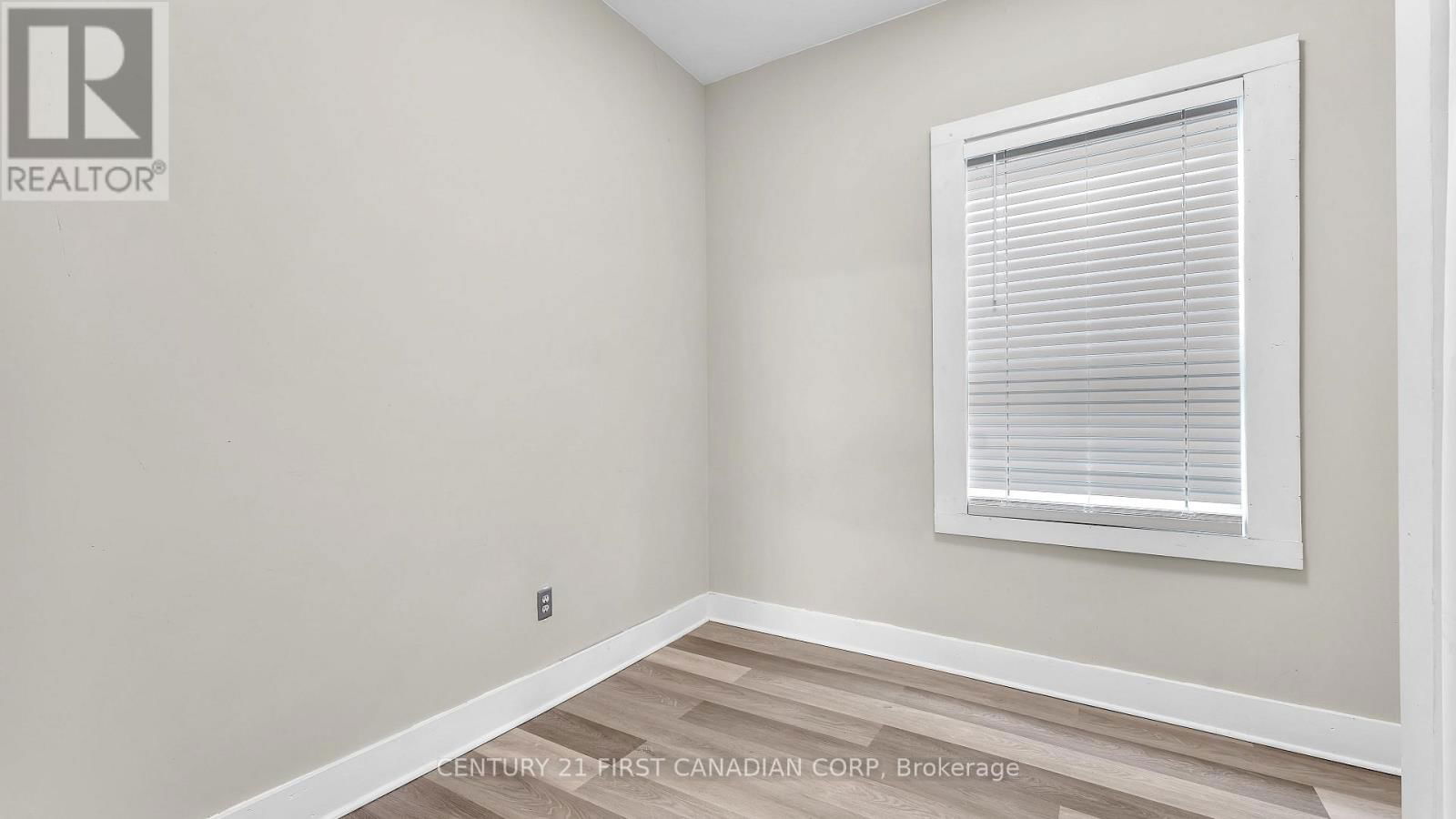 184 MAITLAND STREET Image 5