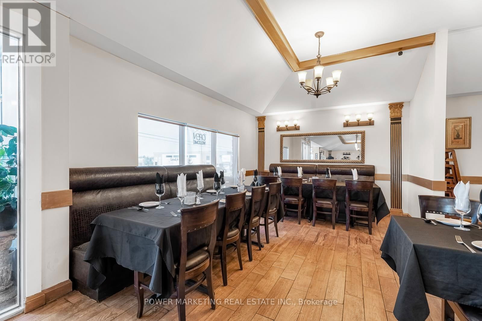 1133 CARP ROAD Image 10